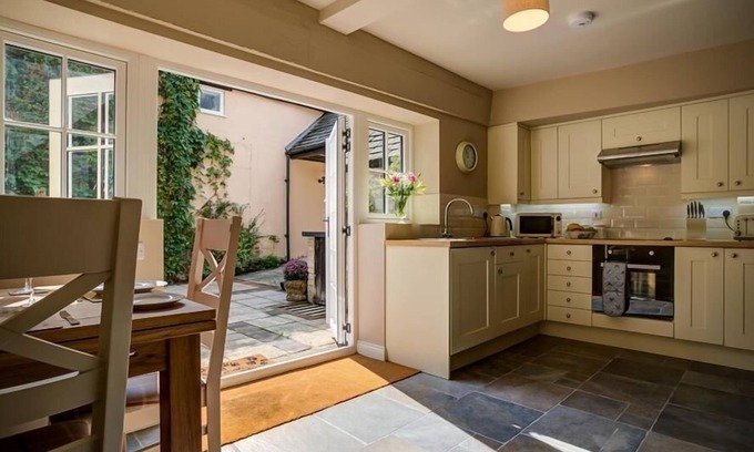 Burford Cottage | Mill Race