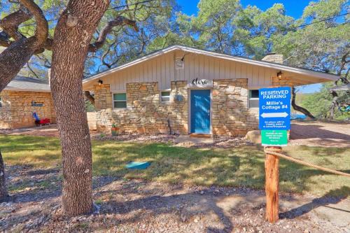 Canyon Lake House | Millie's Cottages Unit 4 - Clara
