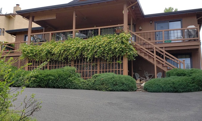 Groveland Ski Chalet | Million Dollar View!