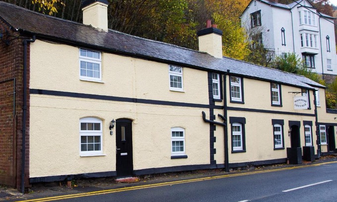Llangollen House | Minafon