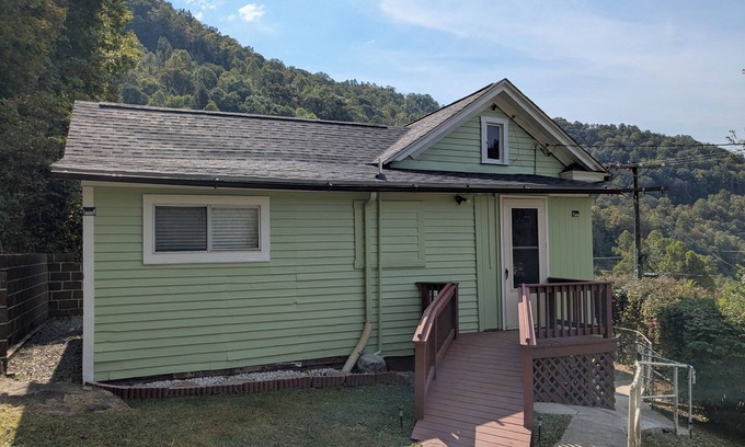 Hemphill House | MinCo Properties WV, Carswell Hollow Overlook
