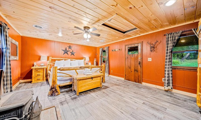 Olmstedville House | Minerva's Log Cabin Gem