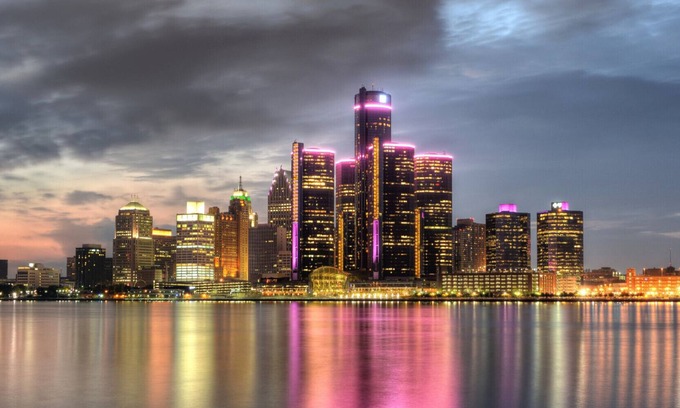 Detroit House | Mini Mansion llc