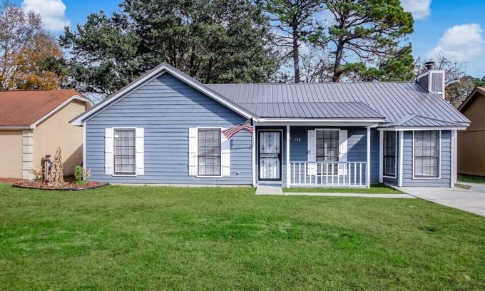 Savannah House | Mins to Downtown & Islands! Robinhood Cottage