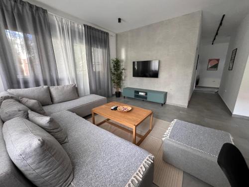 City Center Apartment | Mint House