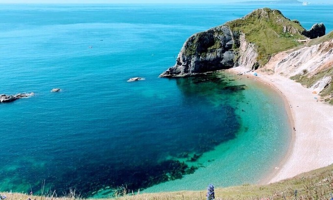 West Cliff Apartment | Minutes walk near Town Centre.
