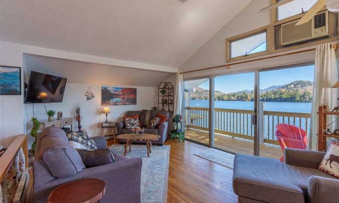 Lake Placid Apartment | Mirror Lake Views Apartment | 2 Bed, 1.5 Bath