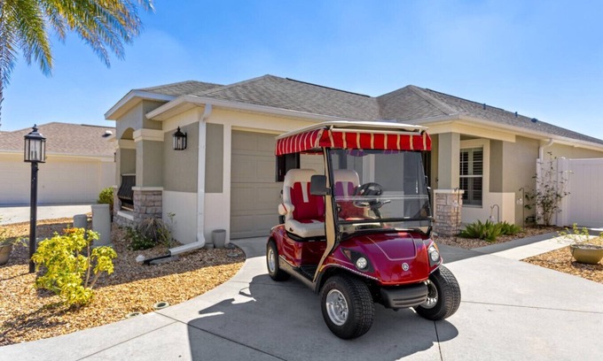 Lady Lake Apartment | Mission Hills Home (Mission Hills)