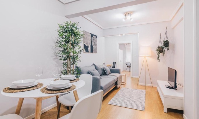 Castanos Apartment | Mizar Apartment by People Rentals