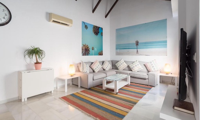 Centro Apartment | ML3C-Marble Penthouse-Prime location-High Ceilings
