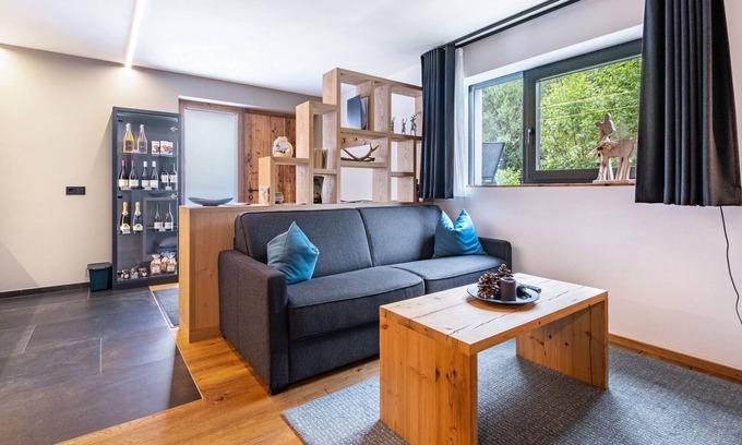 St. Valentin auf der Haide Ski Chalet | Modern Holiday Apartment Chalet Ortles with Mountain View and Wi-Fi