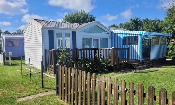 Bourcefranc-le-Chapus House | Mobil Home Dans Camping Calme à 50m de la mer