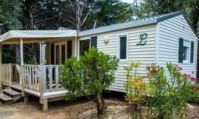 La Flotte House | Mobil-home | Classic XL | 2 Ch. | 4 pers. | Raised terrace | TV