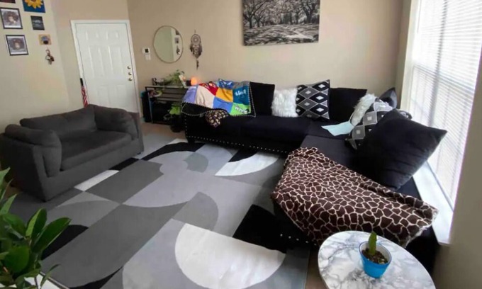 Greensboro Apartment | Modern 1-Bedroom Apartment with Fireplace