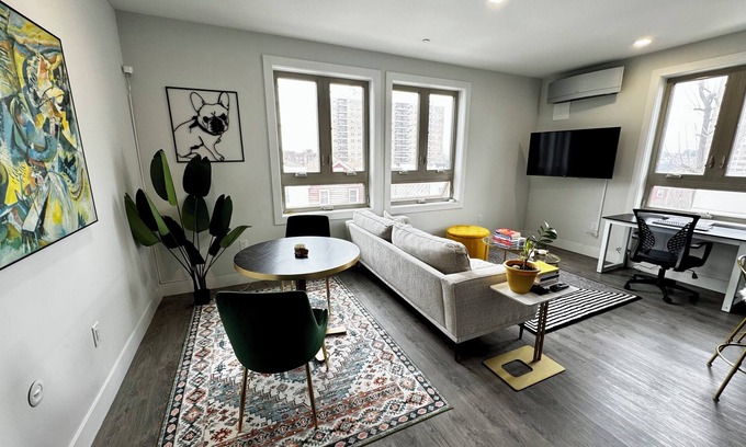 Guttenberg Condo | Modern 1-bedroom condo close to New York City