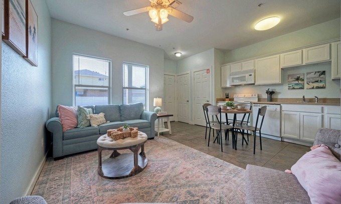 Port Aransas Condo | Modern 1BR Escape | Pet & Boat Welcome, Walk to Shore | Costa Bahia 106