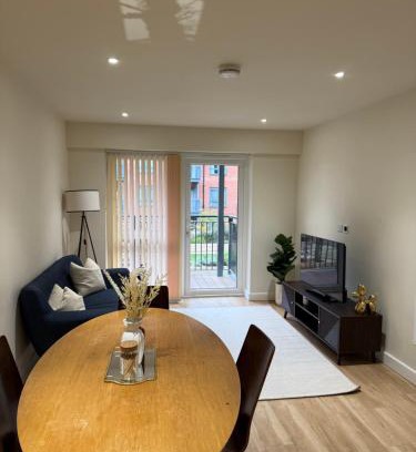 Whittington Apartment | Modern 2-Bedroom 2-Bath Apartment- Contractors and Long Stays Dis-Count