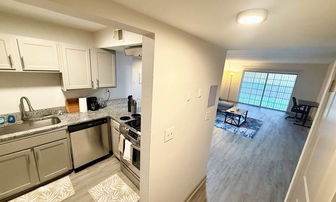 Crestline Heights Apartment | Modern 2BR Apartment Pool Access Near UAB & St. Vincent Fast WiFi W/D