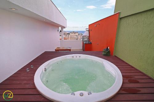 Copacabana Apartment | Modern 3 bedroom penthouse with jacuzzi and BBQ