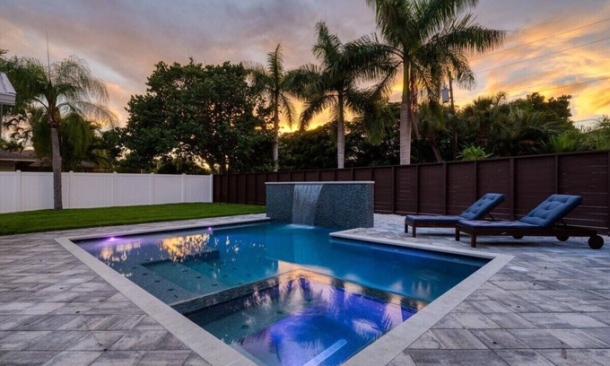 Sarasota House | Modern 3 BR luxury pool home on Lido Key - A Shore Thing