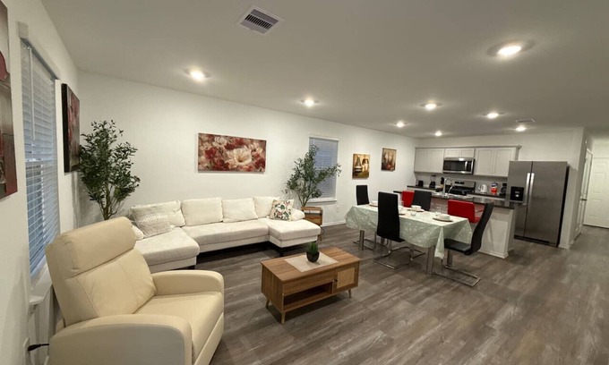 Spring House | Modern 3BR/2BA Home | Family-Friendly Spring, TX