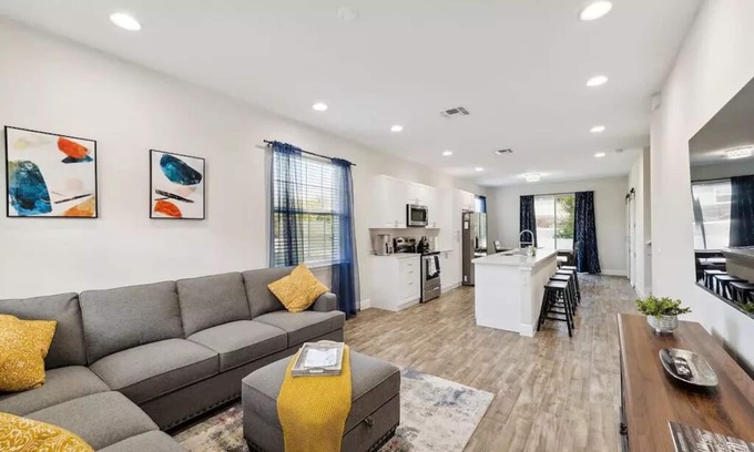 Kissimmee House | Modern 4 bedroom, Close to Disney, Pool, Game Room, Sleeps 11
