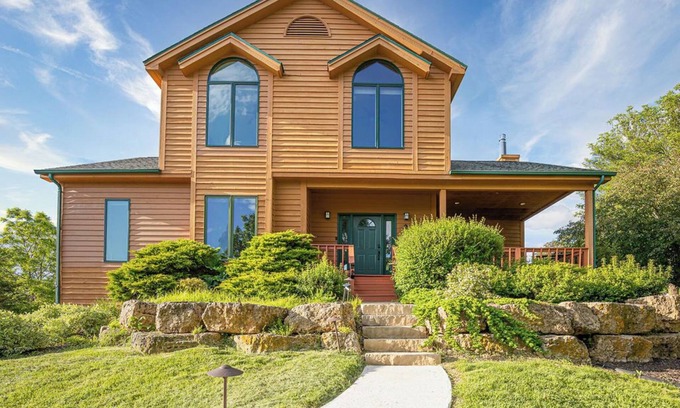 The Galena Territory House | Modern 6Br/6Ba, Hot tub, Views, game rm