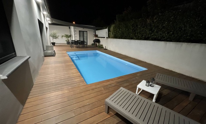 Carmaux House | Modern air-conditioned house with swimming pool in a quiet location 15 kms from Albi