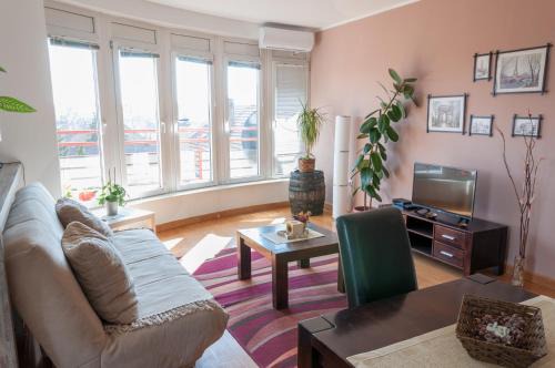 Ruma Apartment | Modern and bright apartment in Ruma