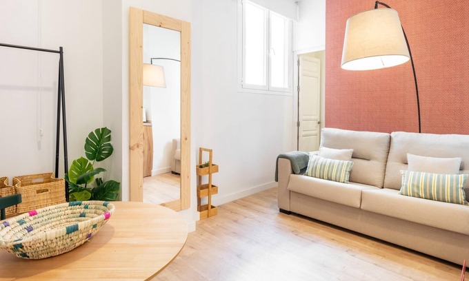 Granada City Center Apartment | Modern and central Studio in Granada 2ºD