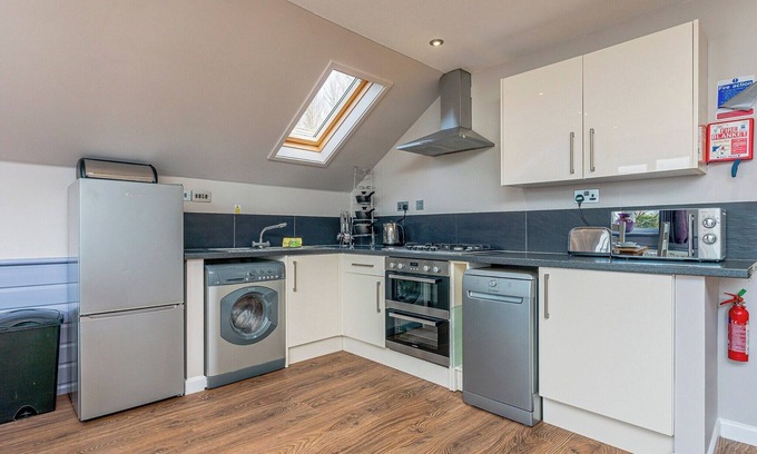 Woolacombe Ski Chalet | Modern and contemporary brick-built lodge.