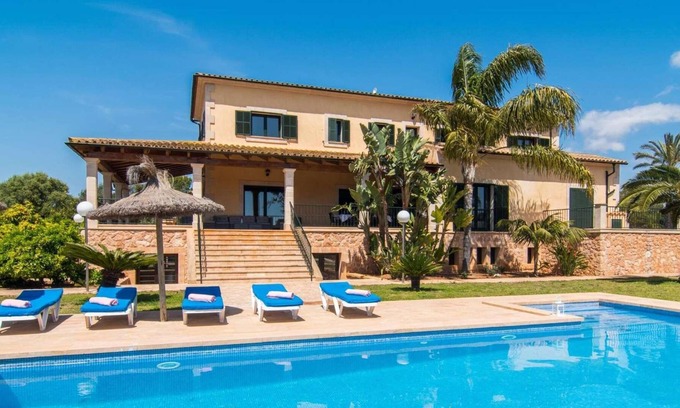 Ses Salines Villa | Modern and luxuriously equipped finca