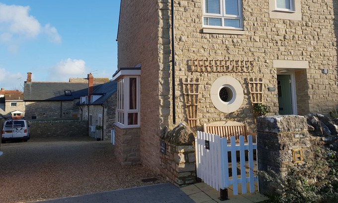 Swanage House | Modern and newly furnished but cozy holiday home for couples and families