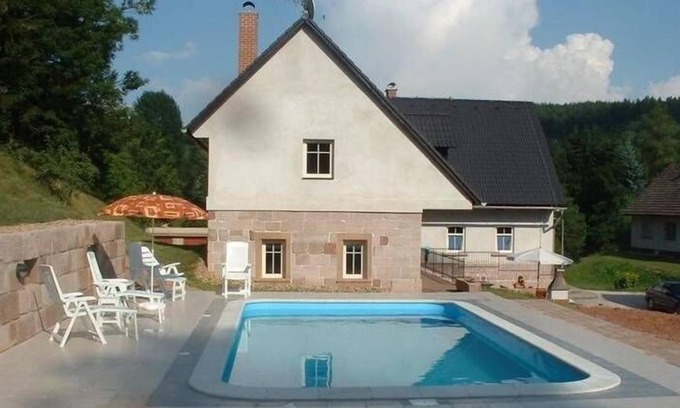 Stupna Apartment | Modern Apartment in Vidochov with Swimming Pool