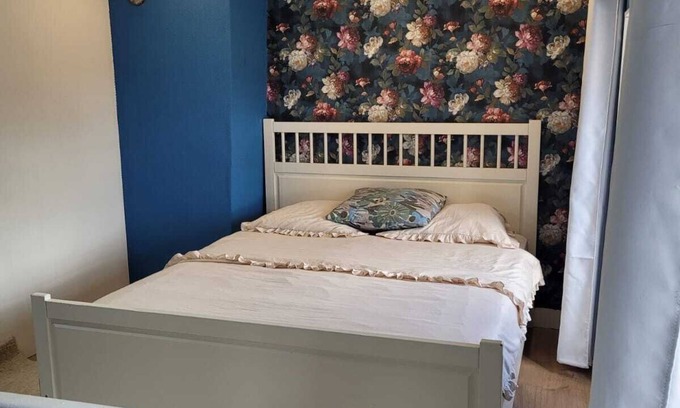 Bourganeuf Apartment | Modern Apartment in an Authentic old French Building, in Bourganeuf Center