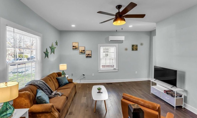 Downtown Greensboro Apartment | Modern Apartment near Downtown Greensboro
