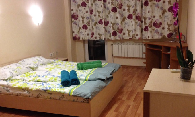 Sofia Apartment | Modern Apartment Near Metro Station For 4-6 People