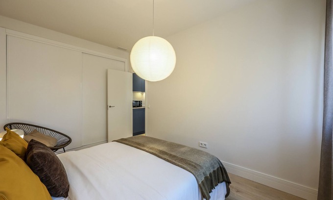 Puerta del Angel Apartment | Modern apartment near the Royal Palace 03