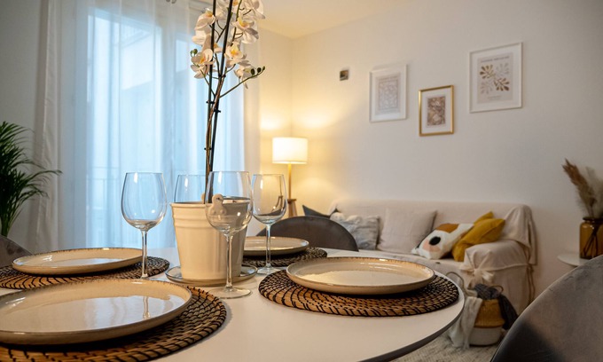Mantua Apartment | Modern apartment with private park - Maison Blanche
