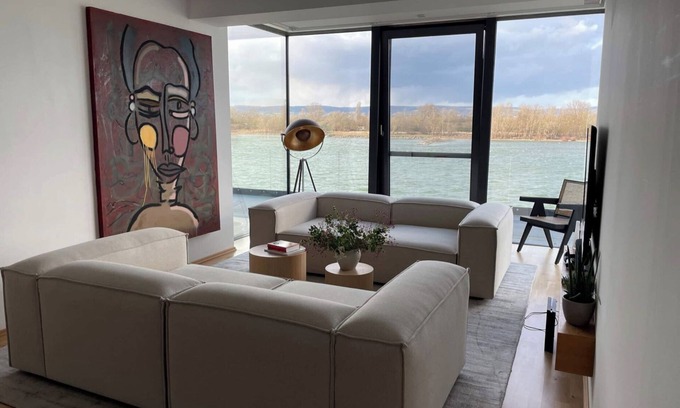 Urmitz Apartment | Modern Apartment with view on Rhine
