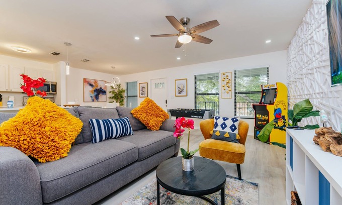Middle River Terrace Apartment | Modern APT - Close to beach, a neighborhood dock & Downtown and has Free Parking