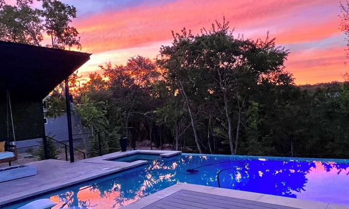 Apache Shores House | Modern Austin home with private pool/hot tub & lake access, 2 stand up boards!