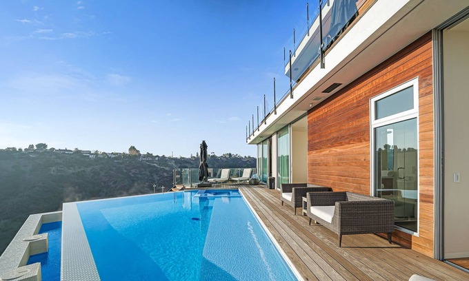 Bel Air House | Modern Bel Air Estate | 5 Bd | 7 Ba | 6,112 sqft | Pool | Views