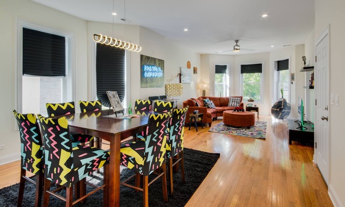 Roseland Apartment | Modern "Blast From The Past" A Real Retreat 3Bedroom Unit