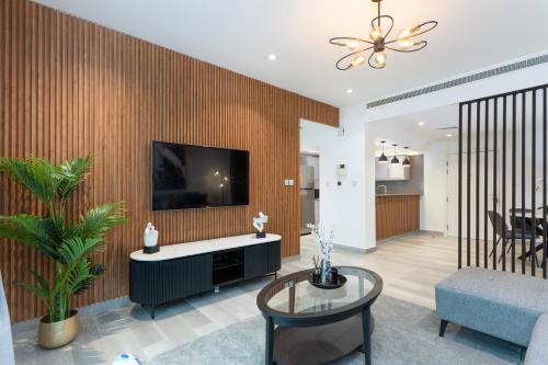 The Greens Apartment | Modern Brand New 1BR Holiday Homes at Greens