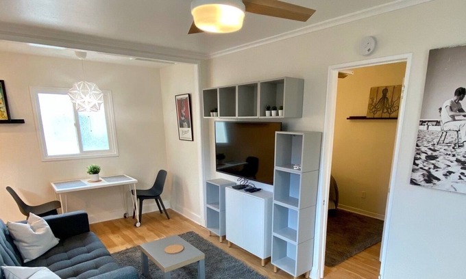 Hillcrest Cottage | Modern California Cottage Great Location between Hillcrest & Mission Hills