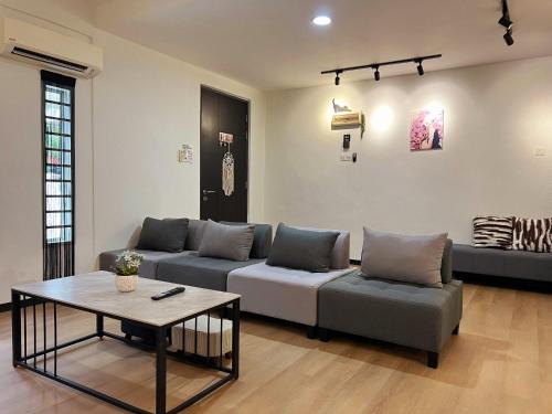 Central Seberang Perai House | Modern Casual Style Haus 4Room`Alma