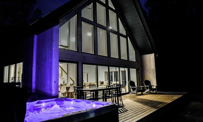 Narrowsburg House | Modern Catskills Hideaway w/Hot Tub, Firepit, and BBQ Grill n