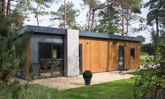 Otterlo Ski Chalet | Modern chalet near De Veluwe National Park