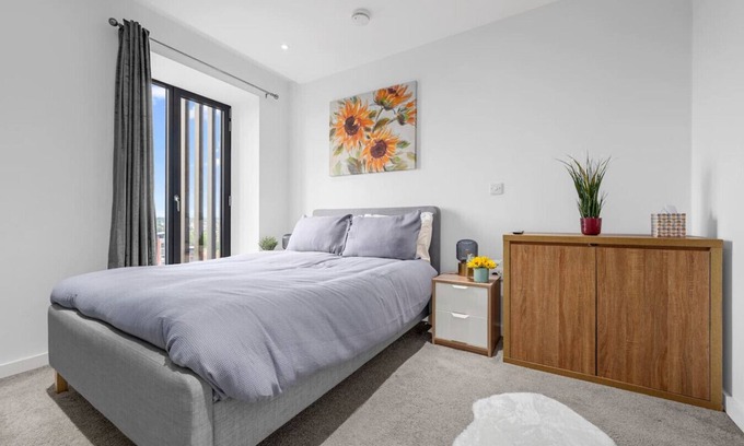 Salford Apartment | Modern Chique Apartment: Central Manchester